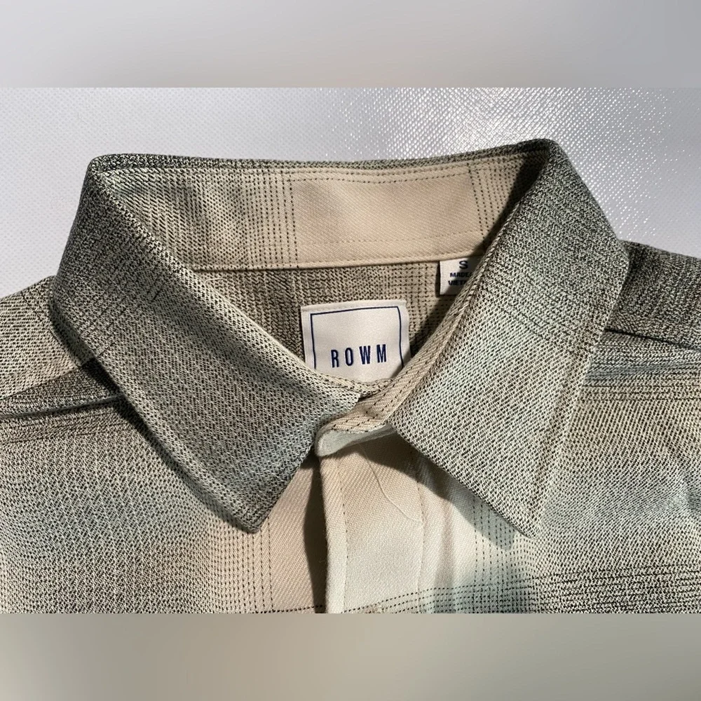 NEW Size S Mens Rowm Long Sleeve Button Down Shirt Polyester Blend Beige $80